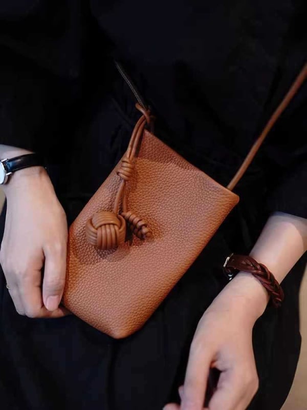 Torba za mobitel, PU materijal, magnetsko zatvaranje, uspravni kvadratni oblik, unutarnji džep za telefon, ulični stil