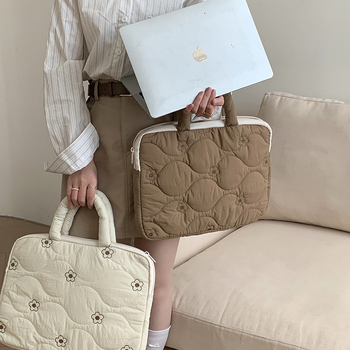 Geantă laptop tote cu broderie florală în stil japonez, material nylon, căptușeală poliester, design care reduce povara