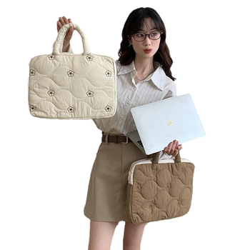 Geantă laptop tote cu broderie florală în stil japonez, material nylon, căptușeală poliester, design care reduce povara