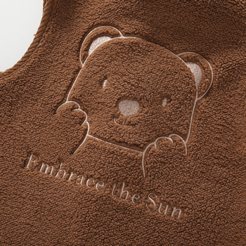 Vesta pentru copii pentru iarnă, căptușită cu fleece, țesătură poliester, umplutură poliester, închidere cu nasturi