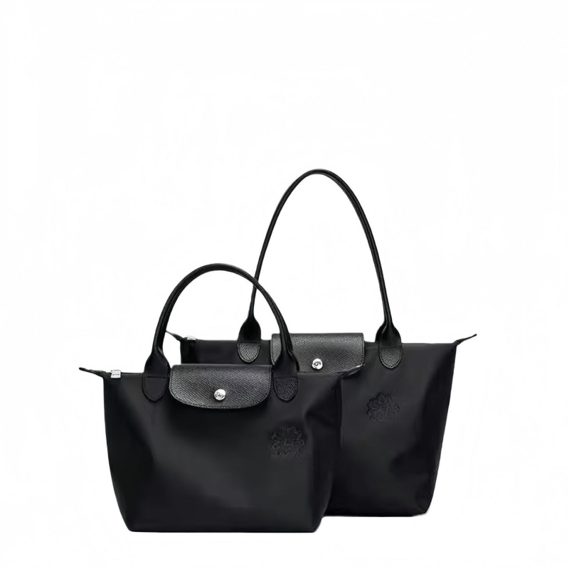 Geantă Tote din nylon, stil unisex, deschidere cu fermoar, exterior tridimensional, buzunare interioare: buzunar cu fermoar și buzunar pentru telefon.