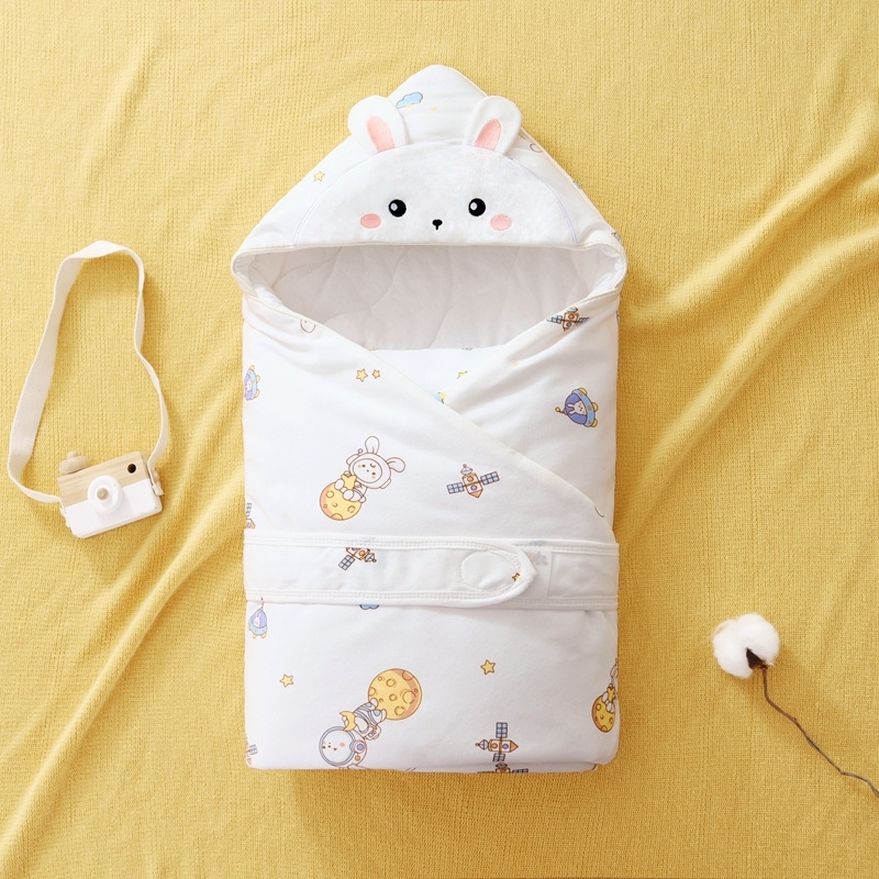 Quilt za novorođenčad – pamuk 100%, punjenje poliester; pogodno za ljeto, proljeće, jesen i zimu; sigurnosna klasa A; za novorođenčad 0–1 godina