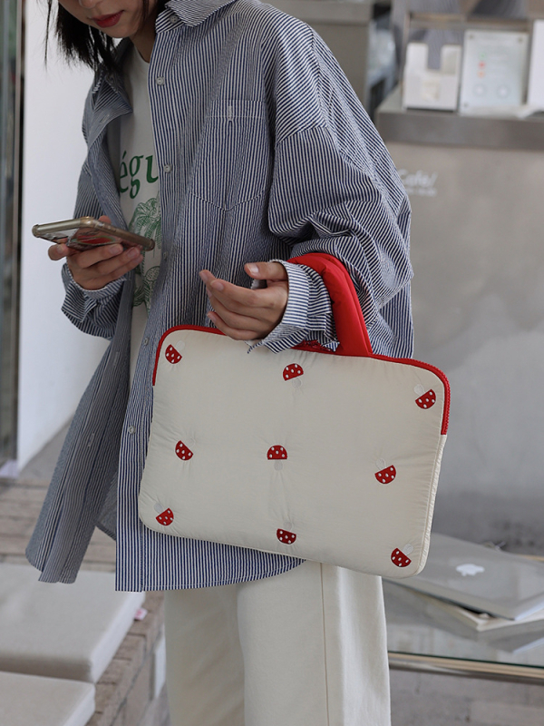 Torba za laptop preko ramena s izvezenim motivom gljive - lagana, prozračna poliesterska tkanina, geometrijski uzorak