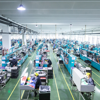 Плюшена кукла — животински модел, карикатурен стил, вълнен пълнеж, чиста вълна