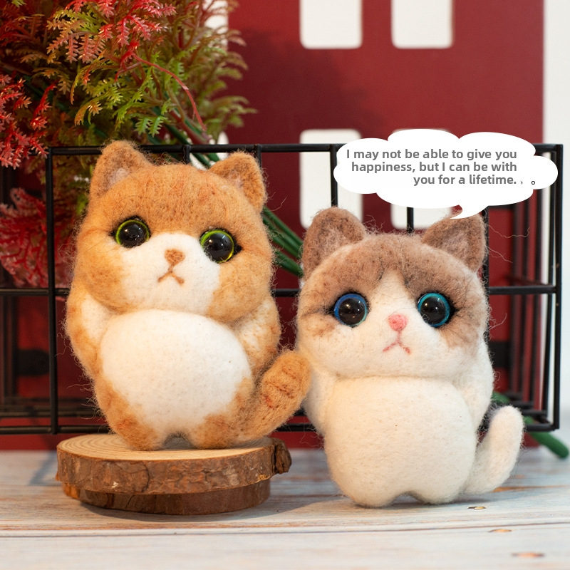 Плюшена кукла — животински модел, карикатурен стил, вълнен пълнеж, чиста вълна