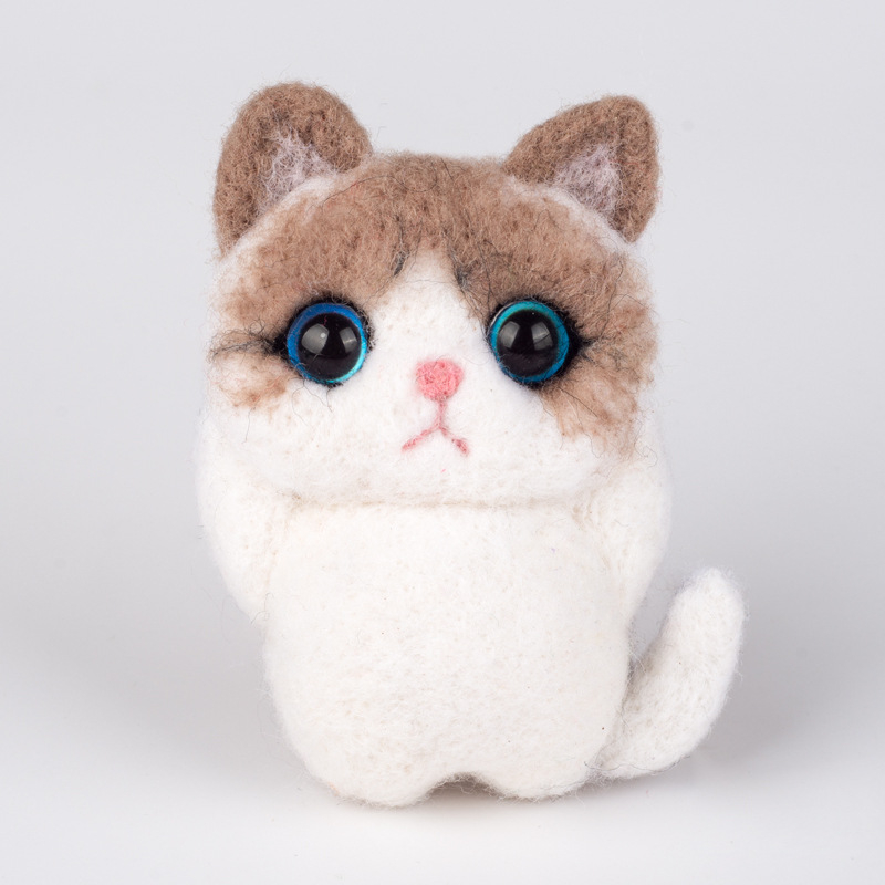 Плюшена кукла — животински модел, карикатурен стил, вълнен пълнеж, чиста вълна