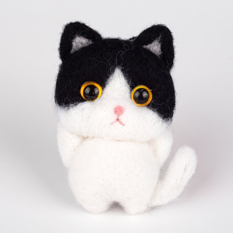 Плюшена кукла — животински модел, карикатурен стил, вълнен пълнеж, чиста вълна