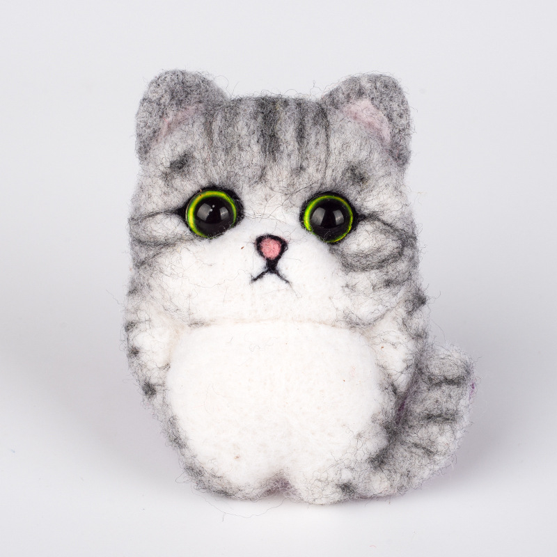 Плюшена кукла — животински модел, карикатурен стил, вълнен пълнеж, чиста вълна