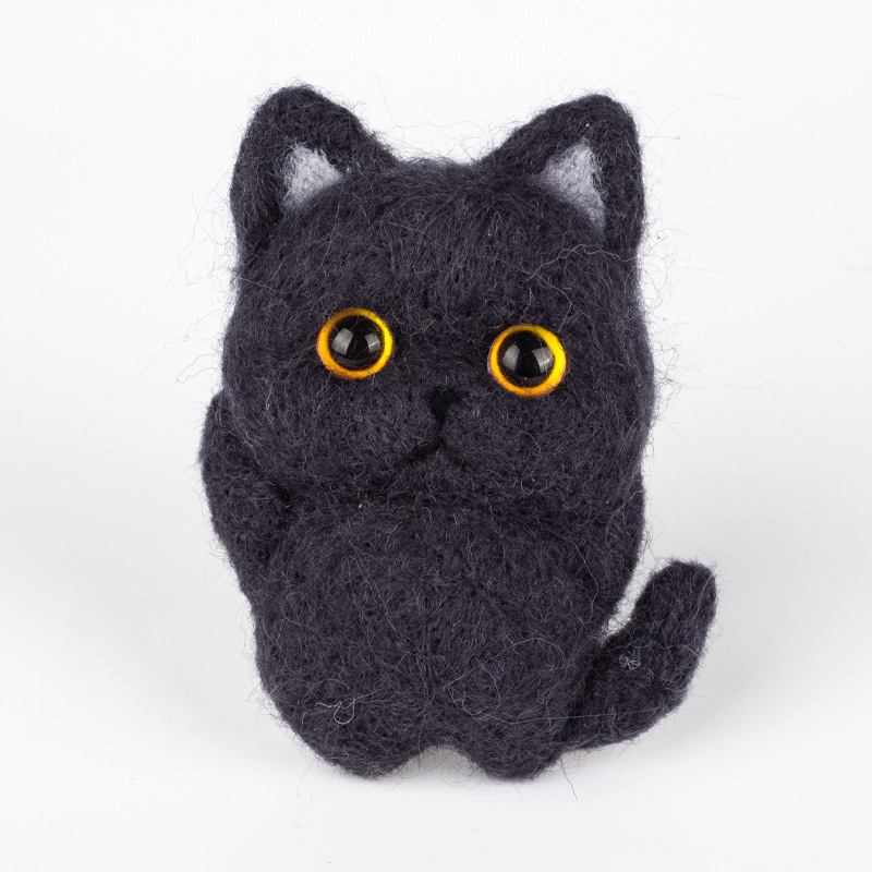 Плюшена кукла — животински модел, карикатурен стил, вълнен пълнеж, чиста вълна