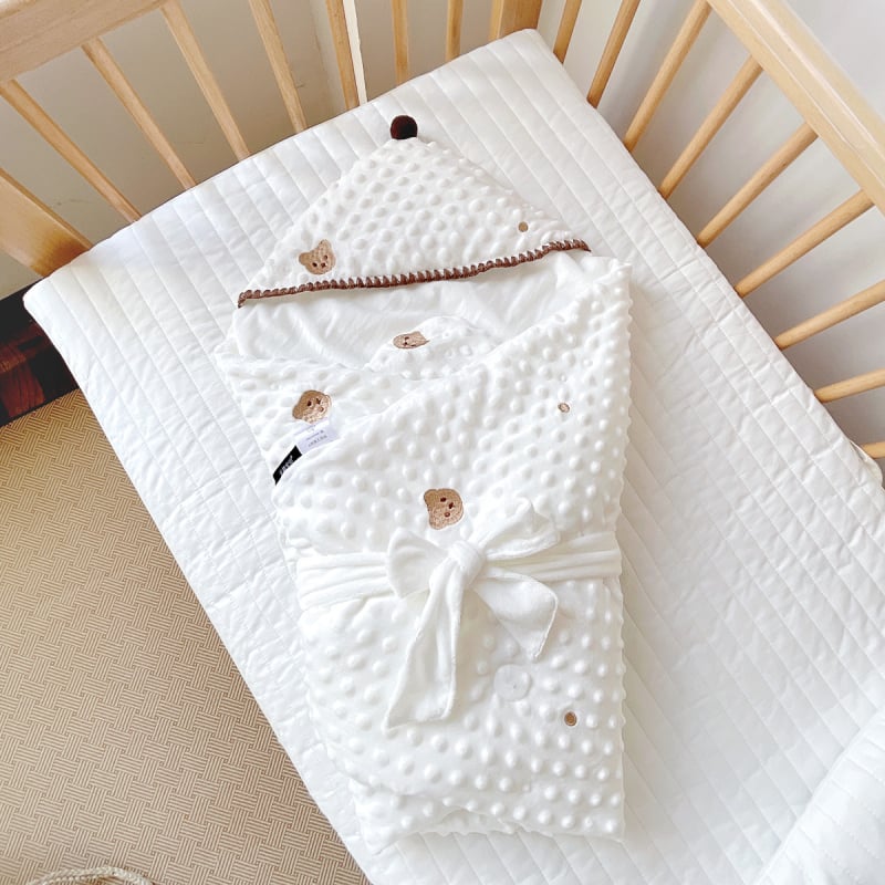 Novorodenecká deka z velúru s kresleným štýlom, výplň z polyesterových vlákien a hodvábnych nití, pre novorodencov, jar a jeseň, hmotnosť do 0,5 kg, možnosť personalizácie