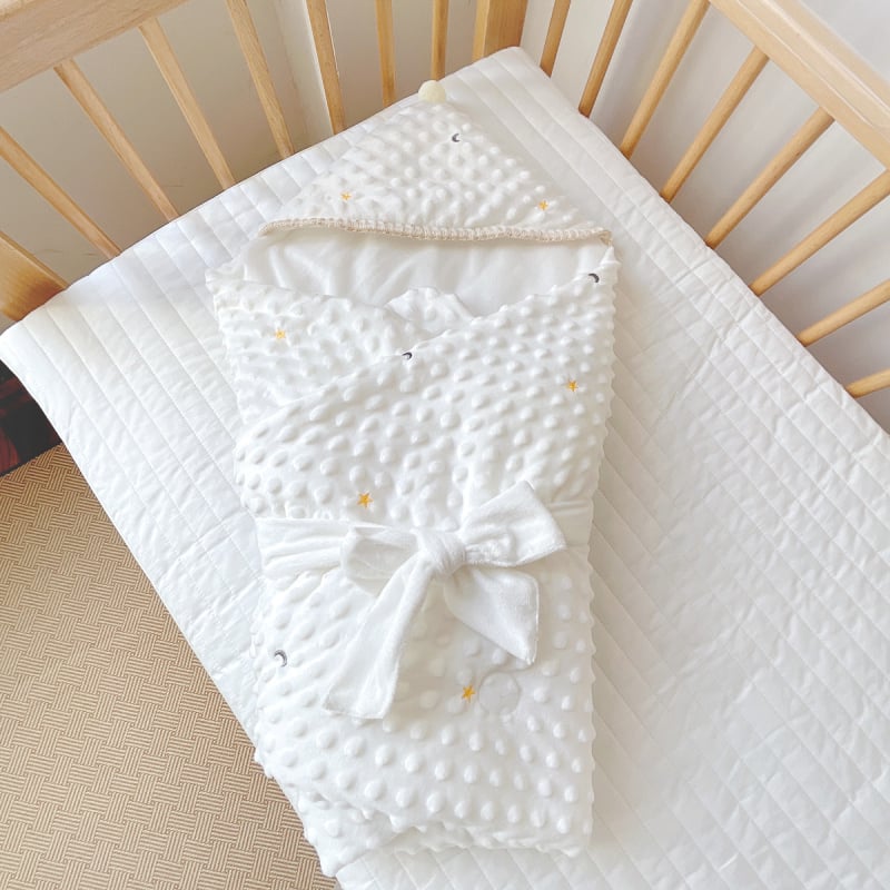 Novorodenecká deka z velúru s kresleným štýlom, výplň z polyesterových vlákien a hodvábnych nití, pre novorodencov, jar a jeseň, hmotnosť do 0,5 kg, možnosť personalizácie