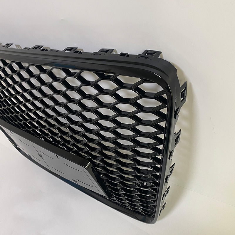 RSQ7 honeycomb gril bez loga za Audi Q7 (07-15) — ABS plast, montaža na branik, dimenzije 85×14×50, težina 3 kg