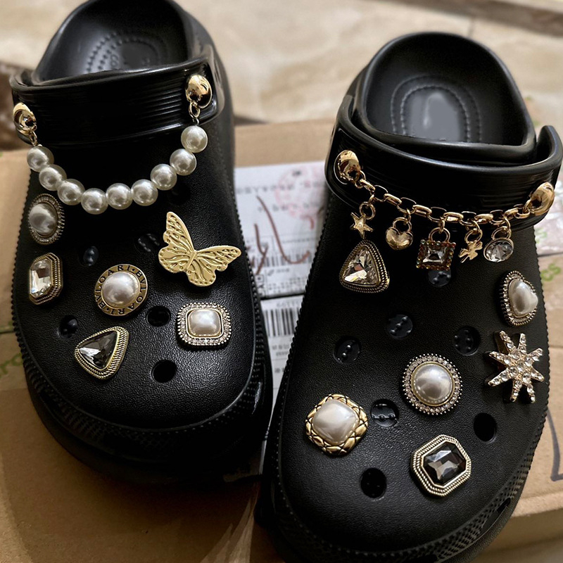 Zhuanshi02 Lyukas papucsokhoz kiegészítők, vintage fém ékszerek, leválasztható gyöngyös csat