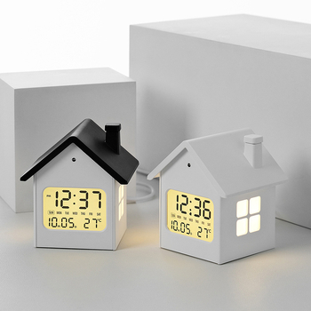 Детски будилник в форма на къща с LCD дисплей, нощна светлина, батерия, електронен ход, сладък стил