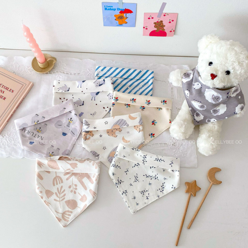 Бебешки триъгълен лигавник, двупластов, 100% памук, водопоглъщащ, с принт, за новородени 0–1 година