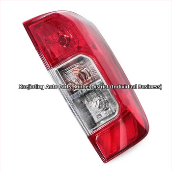 Zadné svetlo Nissan Navara NP300 D23 - halogén, 12V, kompatibilné s Nissan Navara pickup, Čísla dielov 26550-4kh0a/26555-4kh0a, 26550-4ja0a/26555-4ja