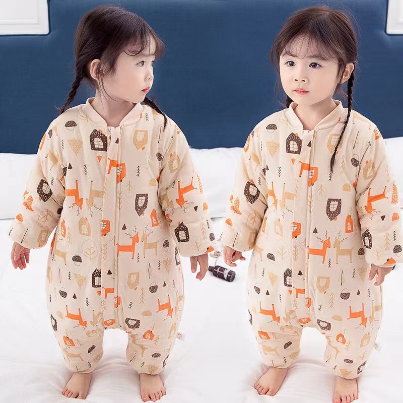 Vastag pamut alvózsák babáknak és kicsiknek, szétválasztható lábakkal a rúgások megelőzésére, állatmintás, belső bélés 100% pamut, töltet tiszta pamut