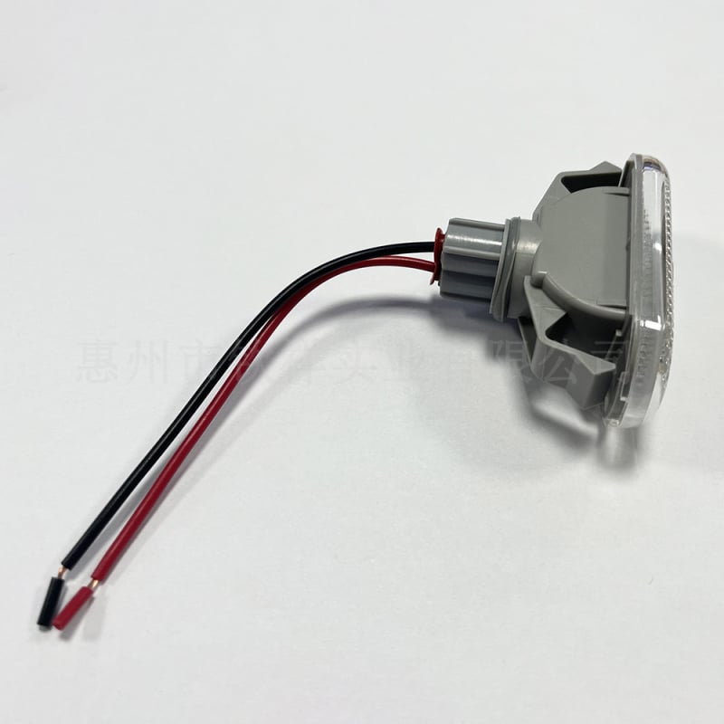 Nissan Tiida sárvédő lámpa – oldalsó jelzőlámpa izzóbázissal, 12V, modellek 26160-89900 / 26160-ax00a, 50 000 óra élettartam