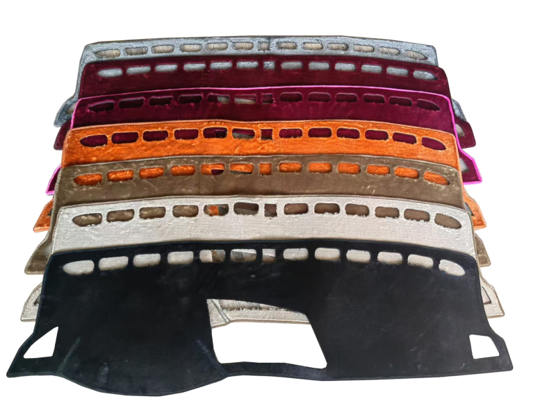 Runmao автомобилен табло антиотражаващ слънцезащитен мат за автомобил, за всички сезони, с лого, еднообразен модел