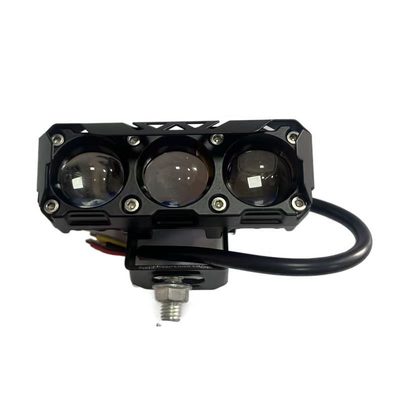 Három-diódás LED motorkerékpár reflektor, IP67, 36W, 8-80V, alumínium ház, LED 3570