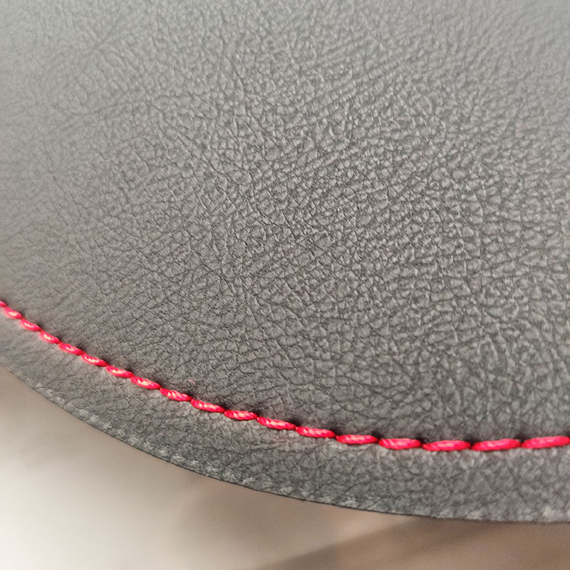 Kožna anti-glare podloga za ploču automobila (Materijal: Koža; Tip: Pogodan za sve sezone; Stil: Poseban automobil; Obrada i prilagodba: Da; Ispis logotipa: Ne)