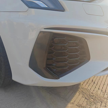 Audi A3 2021-2024 vanjski okvir mrežaste gril, ABS plast, ugradnja na blatnik, težina 3,7 kg