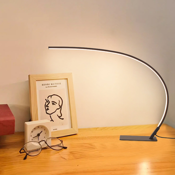 Studentska stolna lampa — zaštita očiju cijelim spektrom, USB napajanje, CRI ≥95, pametno upravljanje