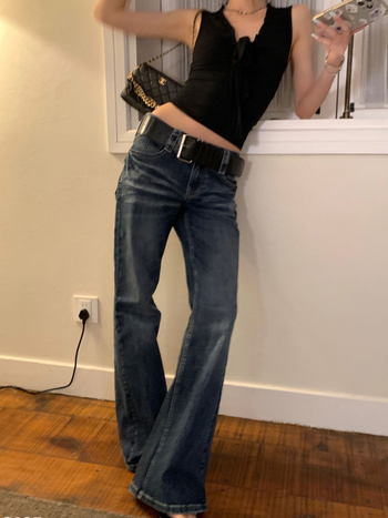 Ženske traperice – slim fit, flared kroj, niski struk, pamuk denim, casual japansko-korejski stil, jesen 2025