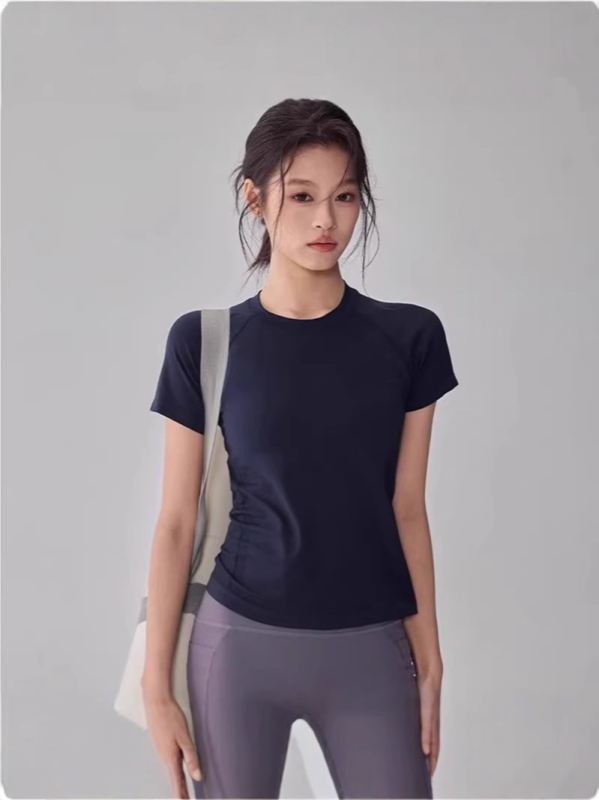 Majica za jogu i trčanje, kratki rukav, brzo sušeći nylon-spandeks materijal, slim fit, okrugli vrat, japansko-korejski ležerni stil