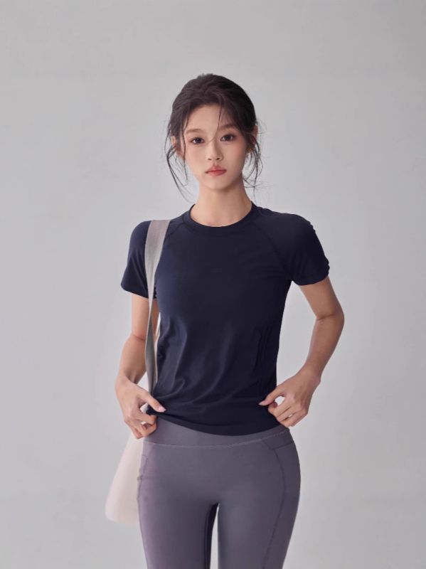 Majica za jogu i trčanje, kratki rukav, brzo sušeći nylon-spandeks materijal, slim fit, okrugli vrat, japansko-korejski ležerni stil