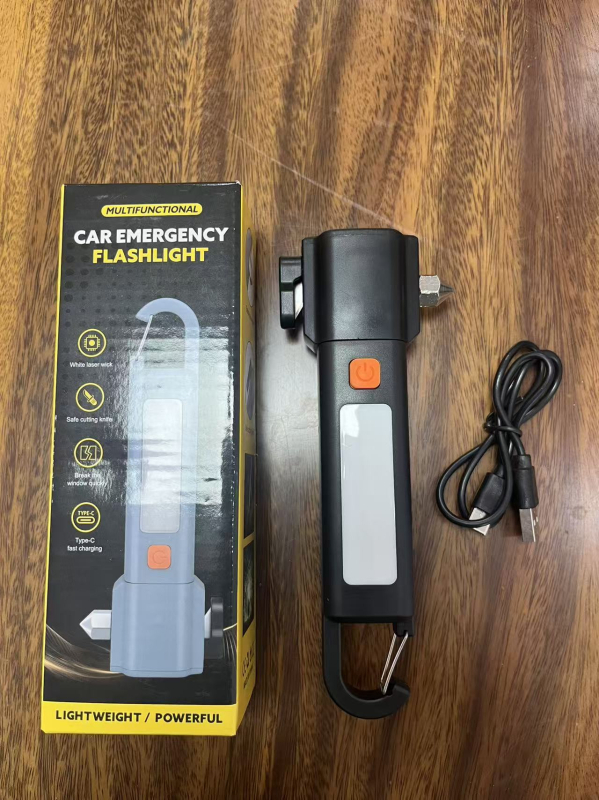 Χειροκίνητος φακός με αυτοκινητικό χτύπημα ασφαλείας και σπάσιμο τζαμιού, μπαταρία 18650 1200 mAh, 200 lm, IP56, φόρτιση 2–3 ώρες