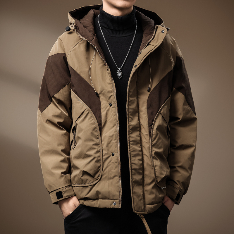 Мъжко полиестерено яке с качулка, свободен силует и цип, термоизолация, цветна блокова шарка, зимно ежедневие