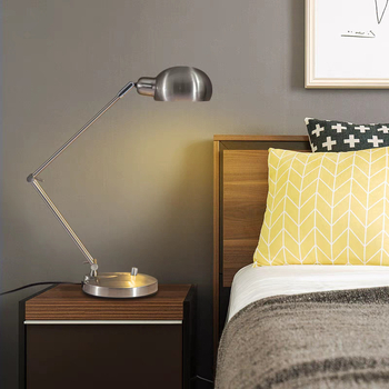 Nordijska metalna stolna lampa s dugim ramom, sklopiva, zaštita očiju i regulacija svjetla (110V, gumbasti prekidač, napajanje iz utičnice, inteligentna kontrola)