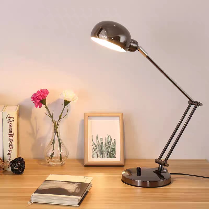 Nordijska metalna stolna lampa s dugim ramom, sklopiva, zaštita očiju i regulacija svjetla (110V, gumbasti prekidač, napajanje iz utičnice, inteligentna kontrola)
