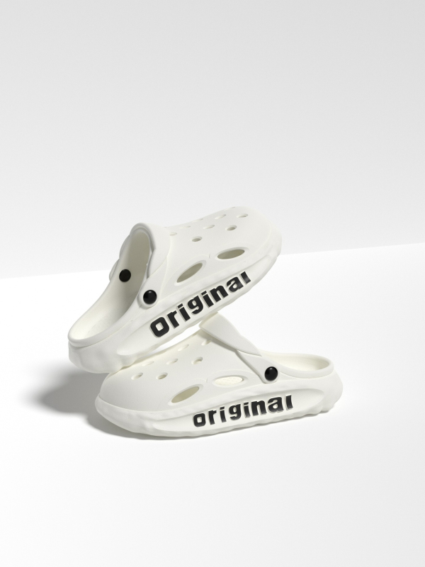 Sandale pentru bărbați – partea superioară și talpa din EVA, vârf închis, respirabile, impermeabile, anti-derapare, stil Leisure Baotou, Primăvara 2025.