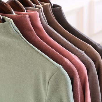 Женска тениска с дълъг ръкав от катионален велур, полиестер/спандекс смес, едноцветен модел, полу висока яка, пуловер стил