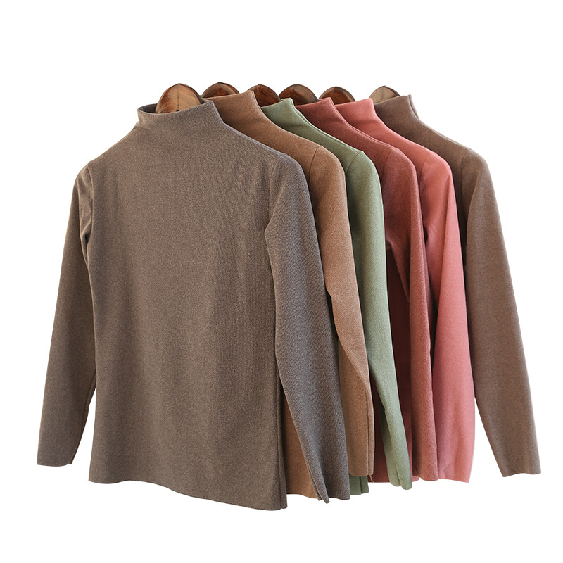 Женска тениска с дълъг ръкав от катионален велур, полиестер/спандекс смес, едноцветен модел, полу висока яка, пуловер стил