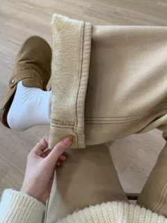 Дънки с подплата от флис, висока талия, прави крачоли, леко стреч, зимна 2025