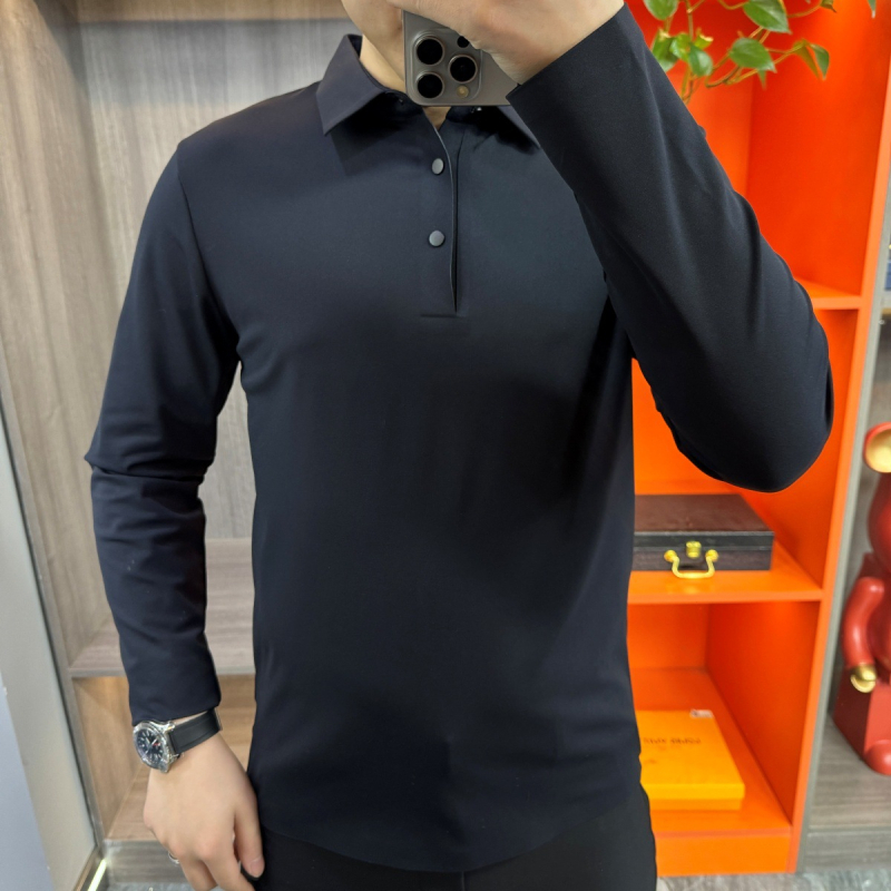 Ανδρικό πόλο με γιακά τύπου λαπέλ, μακριά μανίκια, εσωτερική φλίς επένδυση, ύφασμα από μίγμα βαμβακιού, στενή γραμμή