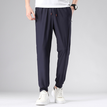 Muške prozračne sportske casual hlače od ice silk, srednji pojas, 100% viskoz, šnirno zatvaranje