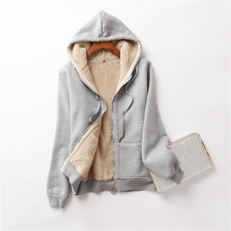 Ženski kapucnasti fleksi kardigan, debela pamukasto‑mješovita tkanina s flekso podstavom, zatvarač, patchwork paneli, srednja duljina 65-80 cm