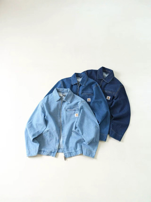 Denim jakna u japanskom retro stilu s reverom (lapel) ovratnikom, zatvaračem, slobodan kroj, dugi rukavi, bočne džepove, jednobojna tkanina