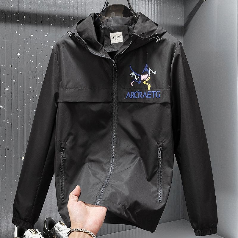 Muška jakna, uski kroj, bez kapulje, deblji Vinylon glavni materijal, jesen 2025