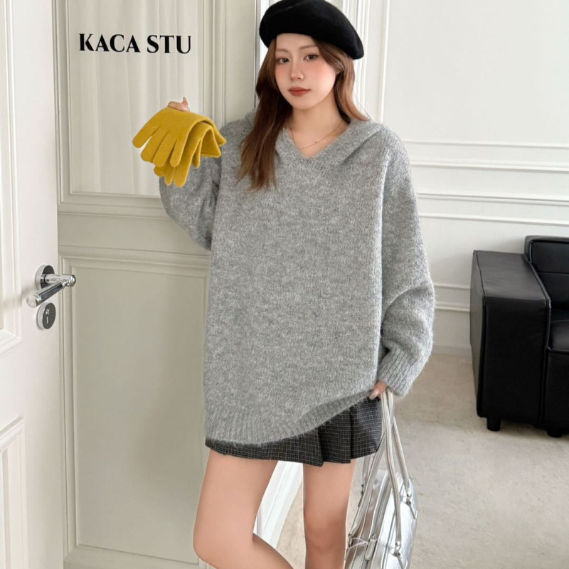 Džemper s kapuljačom, opuštenog kroja, pleteni od alpaka vunе i spandeksa, jednofarban, dugi rukavi