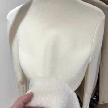 Džemper s kapuljom, rukavi u stilu princeze, poluvisoki ovratnik, Ice Silk tkanina, proljeće 2025