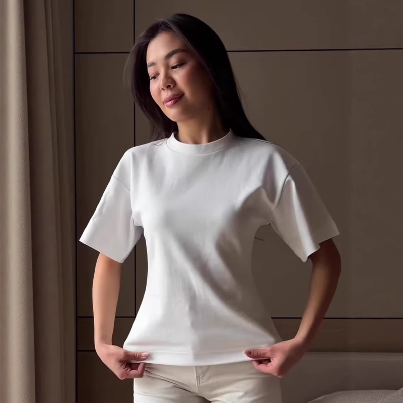 Ženska majica T-shirt od pamuka 95%+, okrugli izrez, kratki rukavi, regularna duljina, elegantan uredski stil