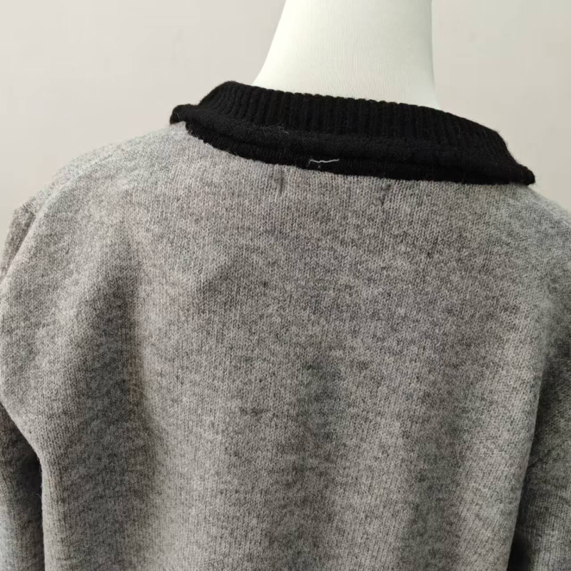 Pleten kardigan, gradski elegantan stil, dugi rukavi, polo ovratnik, zatvaranje na jednu kopču, proljeće 2025