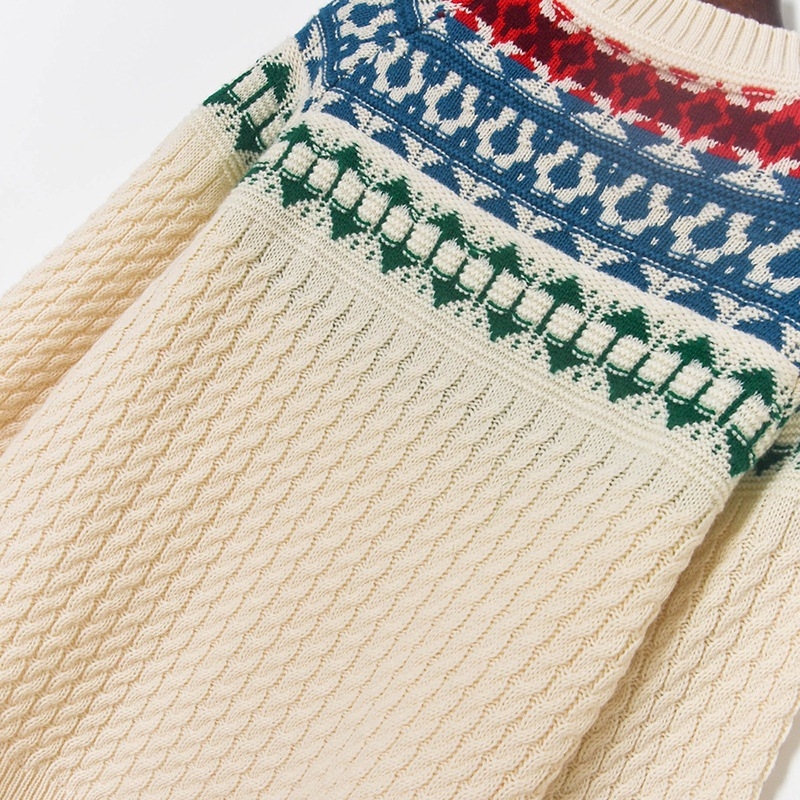 Ženski pulover s raglan rukavima, twist žakard, viskozno vlakno, debeli pleteni dio, okrugli izrez