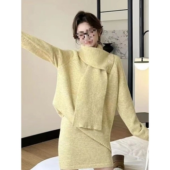Chenille dvodijelni set: pulover s V izrezom i suknja, dugi rukavi, drop-shoulder detalj