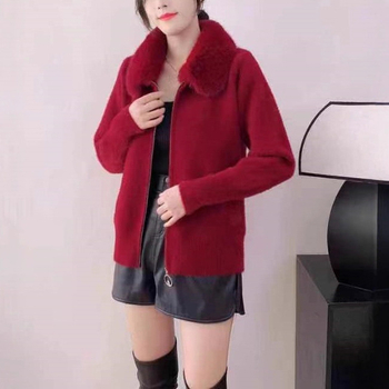 Női kötött kardigán cipzárral és szőrme gallérral, hosszú ujjú, elegáns munka-stílus